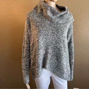 Express Women's Size Medium/Large Gray Cropped Sweater Cowl Neckline